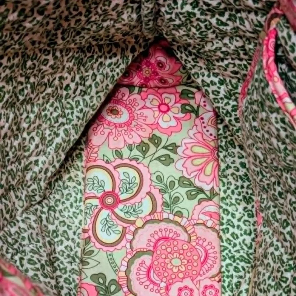 Small Vera Bradley Pink Petal Tote - Picture 4 of 7